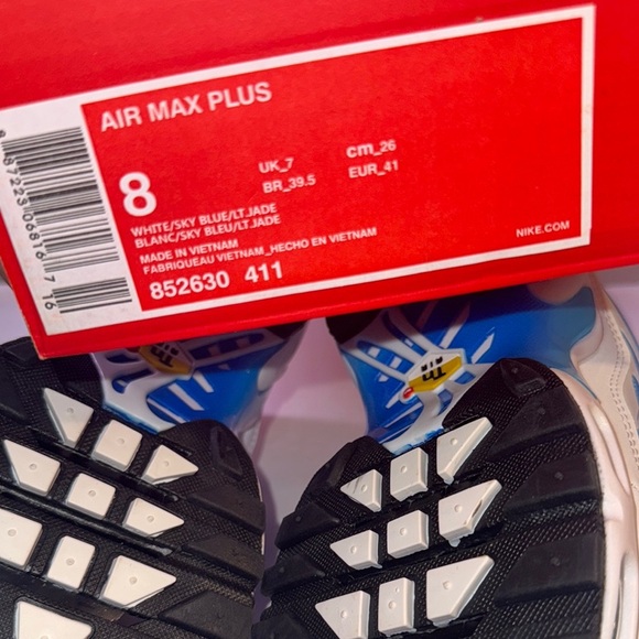 New Nike Air Max Plus Blue and White Sneakers mens 8 - Picture 5 of 5